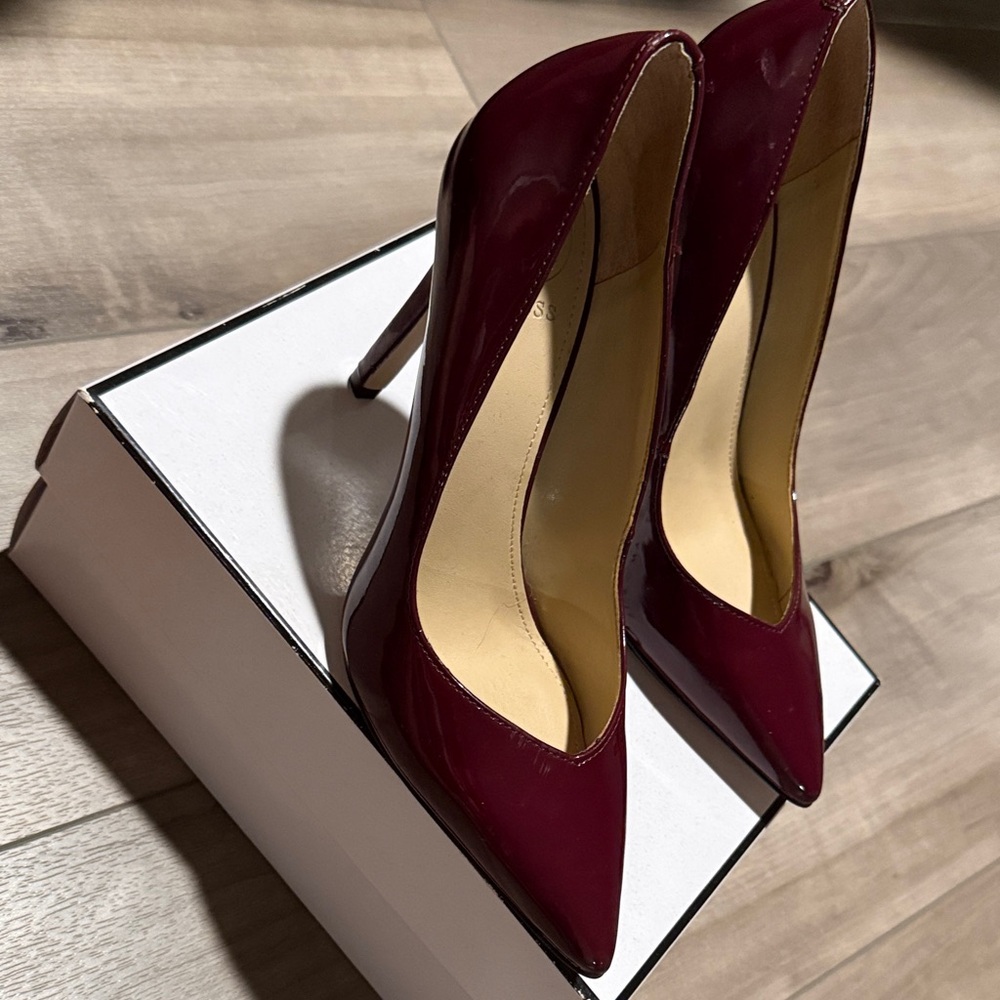 Guess Women's Deep Burgundy Heels - Picture 4 of 7